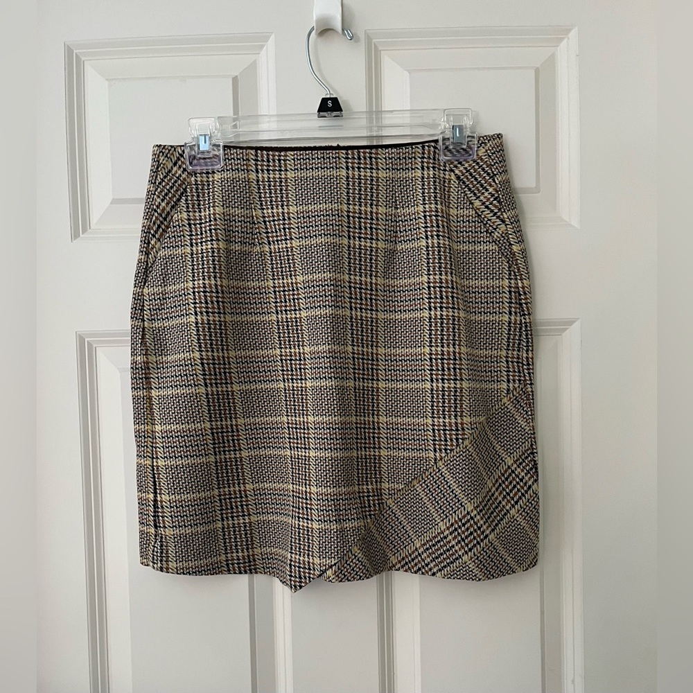 Women’s Cabi Pastime Houndstooth Plaid Pull on elastic waist skirt size Small
